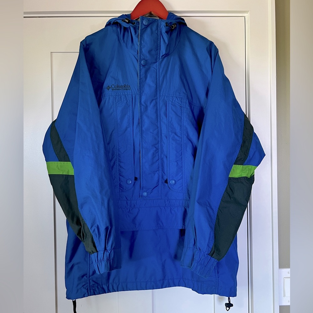 Columbia Mens Pullover Hooded Jacket. Medium weight. Very nice!